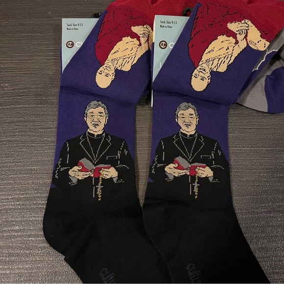 Culture sock a rabbi, a priest, and a monk three socks set, 2 sets size 9-11 - Picture 3 of 4